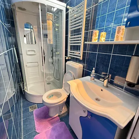 Daire Diana's House *